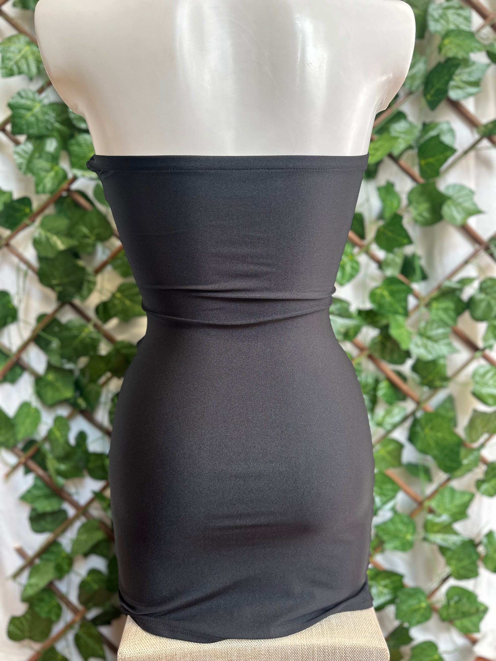 Vestito Nero Fascia con Strass – Cut-Out Vita e Tubino Elasticizzato | Taglia Unica