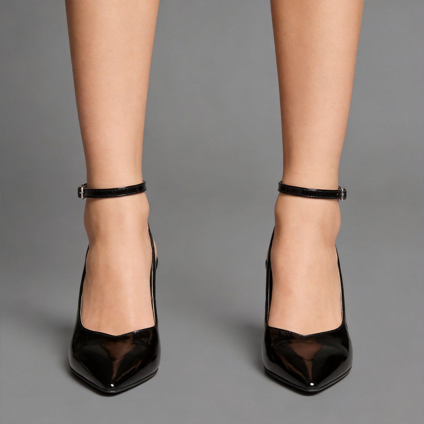 Slingback "Chic Gloss" – Raffinatezza in Vernice con Tacco Kitten