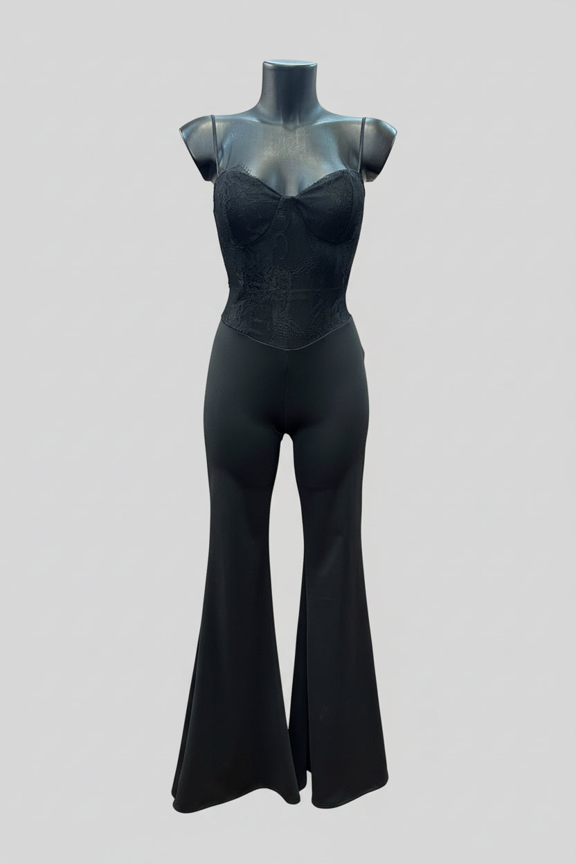 Jumpsuit a Palazzo "Noir Romance" – Eleganza e Pizzo