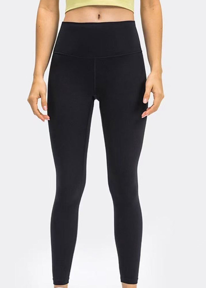 🖤 Cerchi dei leggings neri che modellano e non scivolano?