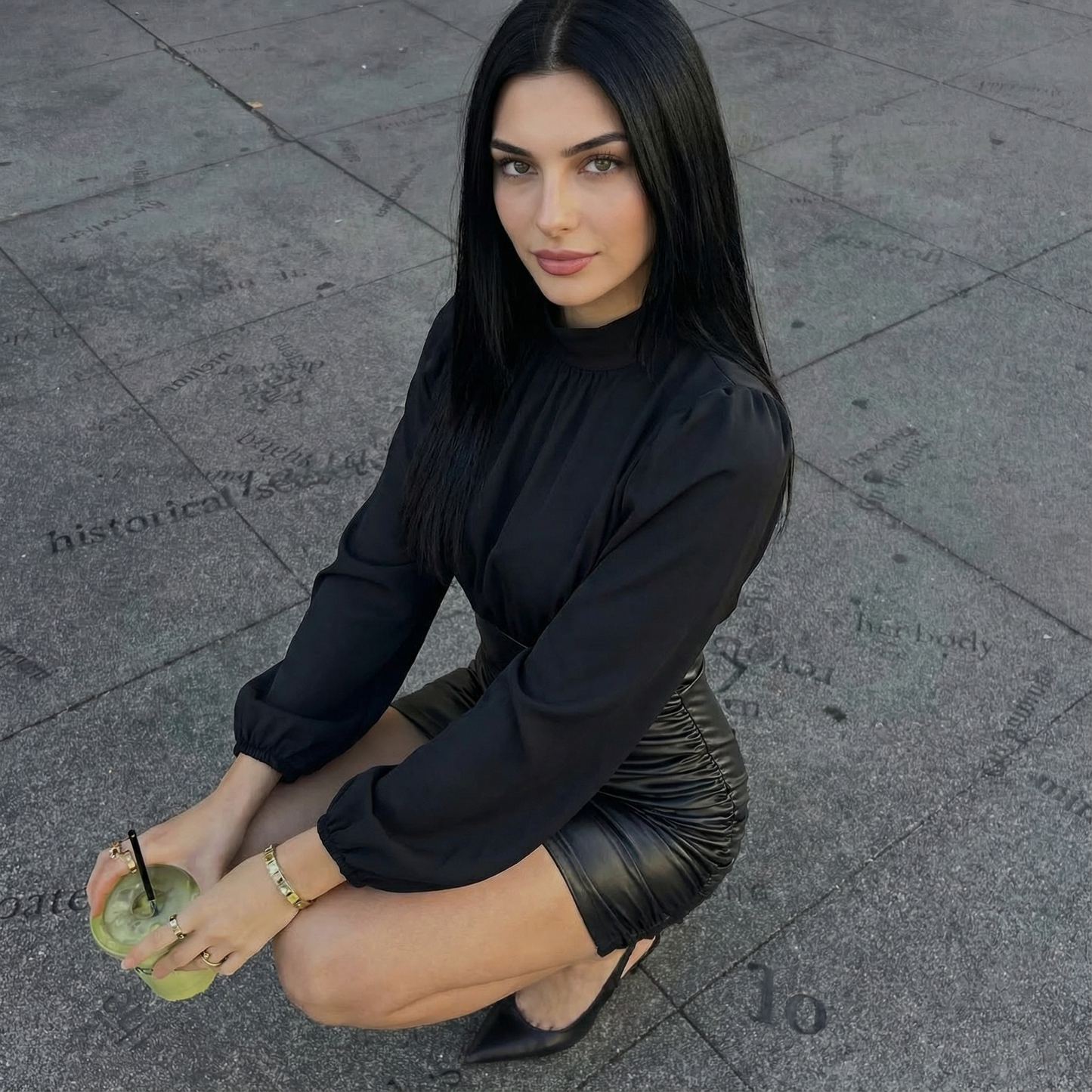 Mini Dress Ecopelle Drappeggiato Bicolore – Audacia Cosmica