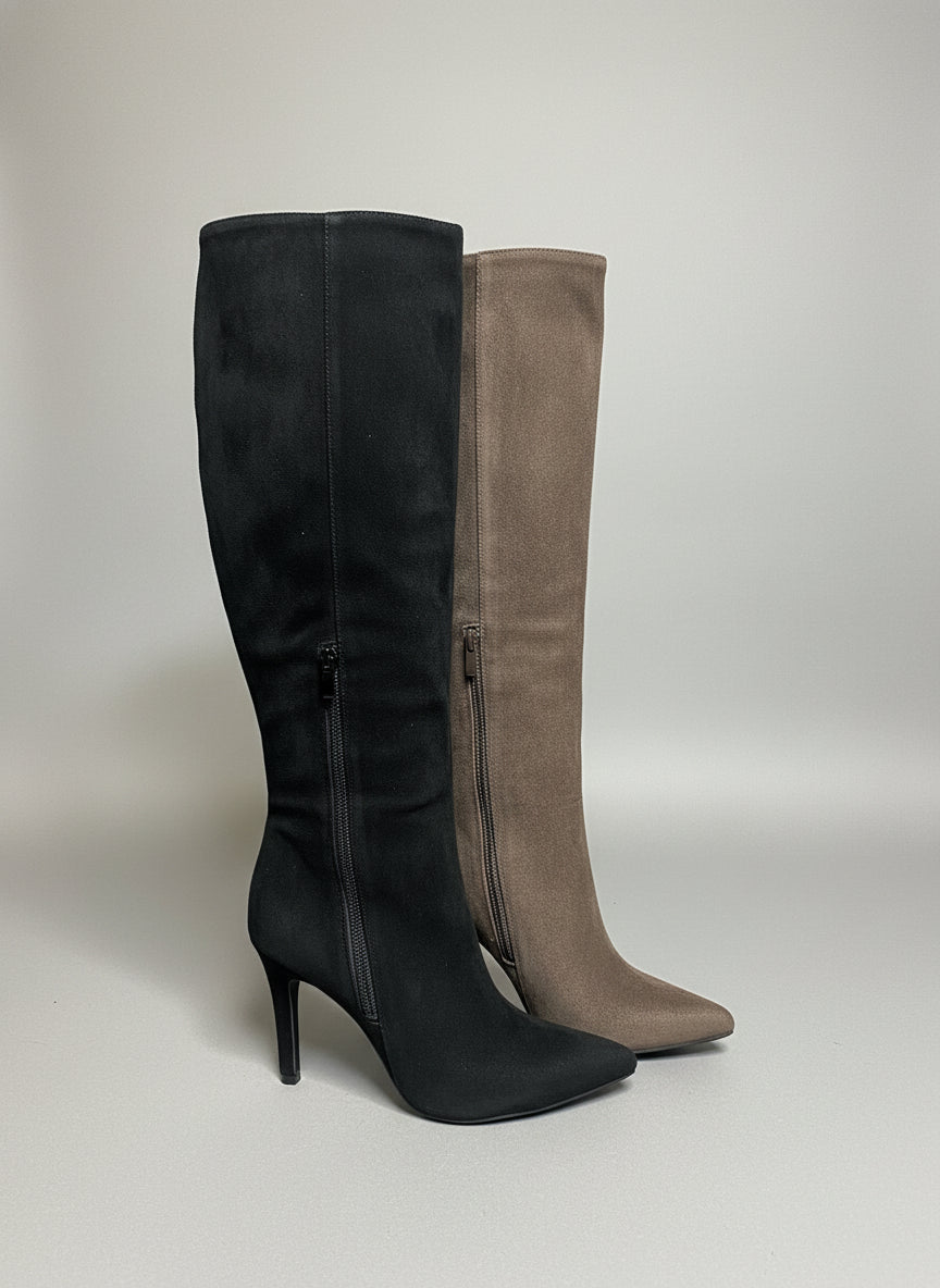 Stiletto suede boots