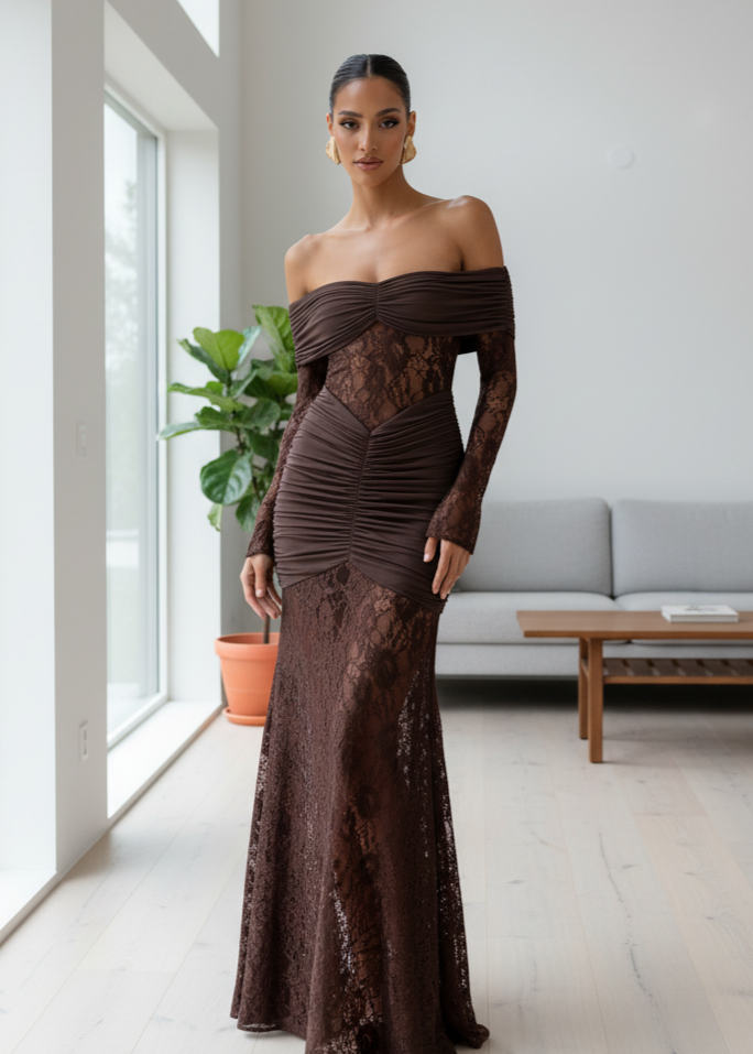 Vestito lungo elegante in pizzo