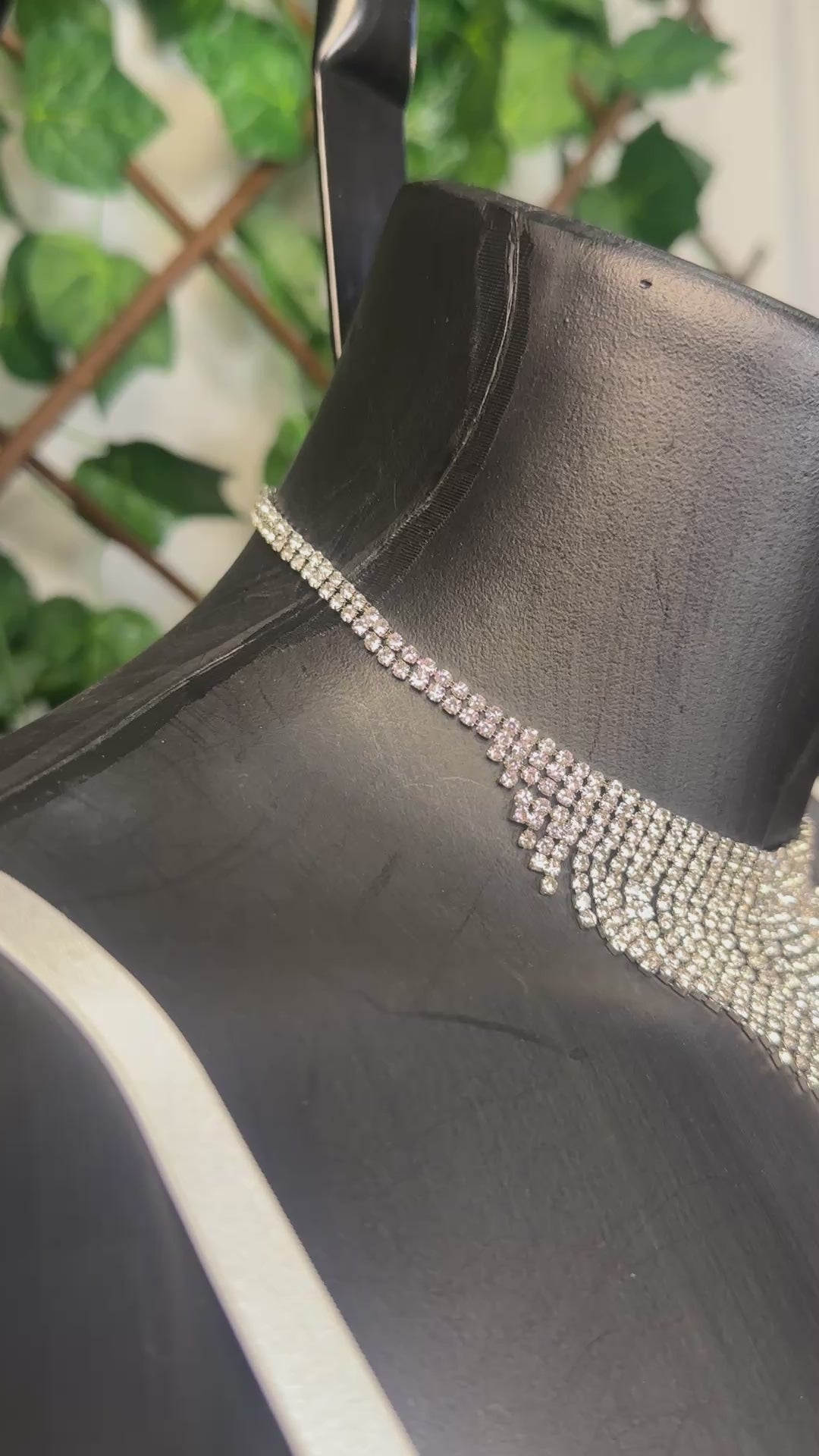 Parure di bigiotteria d'argento in strass