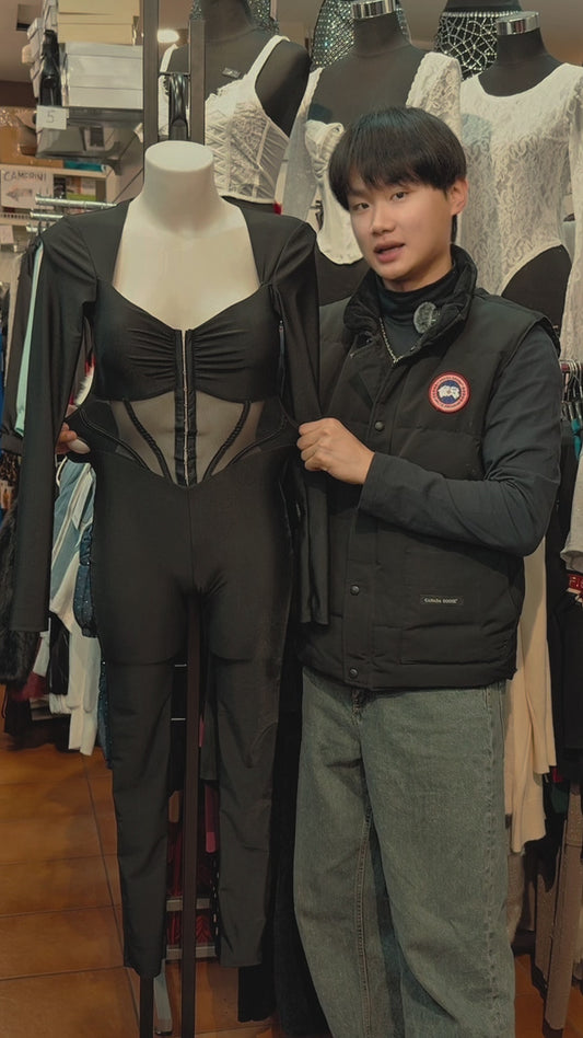 Jumpsuit "Obsidian Mesh" – Tuta Intera Aderente con Trasparenze Frontali